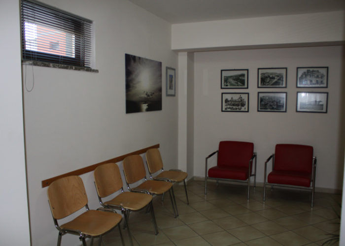 sala d'attesa studio odontoiatrico fiumara