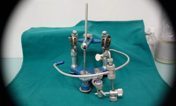 Articolatore a valori individuali per protesi totale articolatore a valori individuali per protesi totale