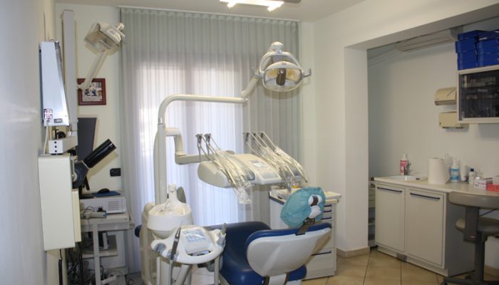 studioodontoiatricofiumara_studio_15 sala medica operativa